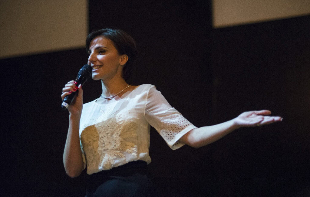 Bárbara Diez como mentora de emprendedores en evento de formación